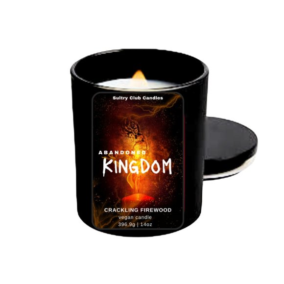 Abandoned Kingdom Crackling Firewood Candle - 14 Oz - Picture 2 of 2